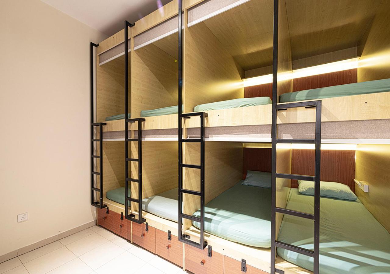 Albergue Next'house - Business Boulevard Host *