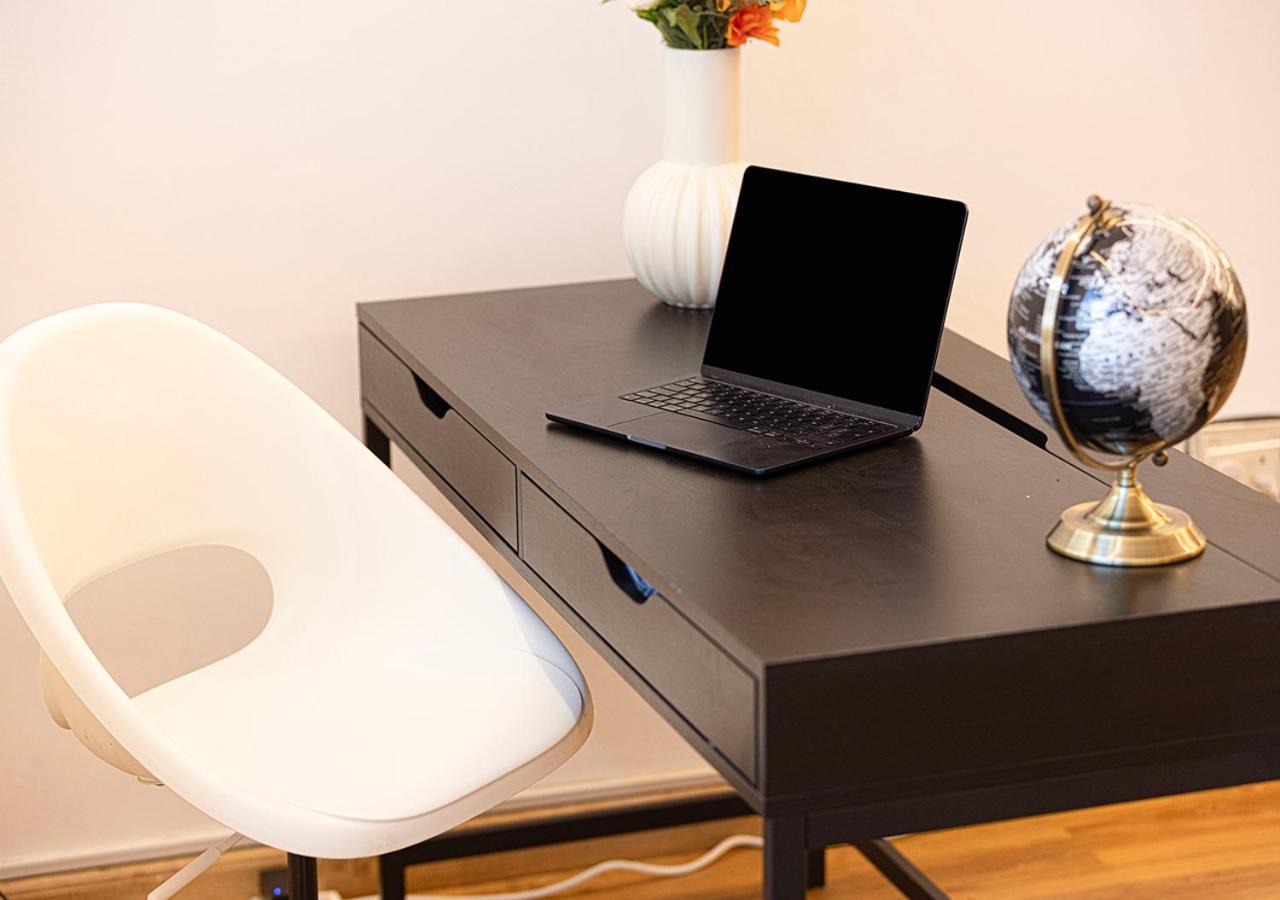Next'house - Business Boulevard Host Albergue