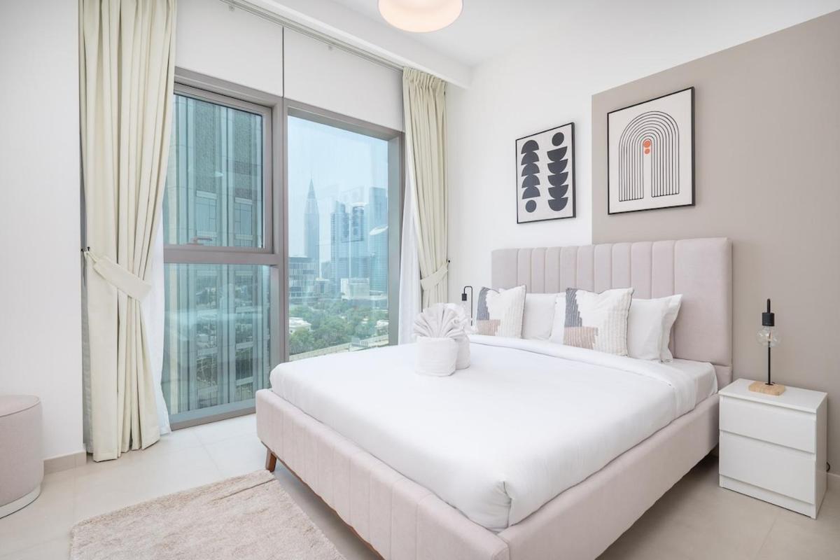 Daire Luxurious 4-bedrooms Near Burj Khalifa And Mall In Downtown! Dubai