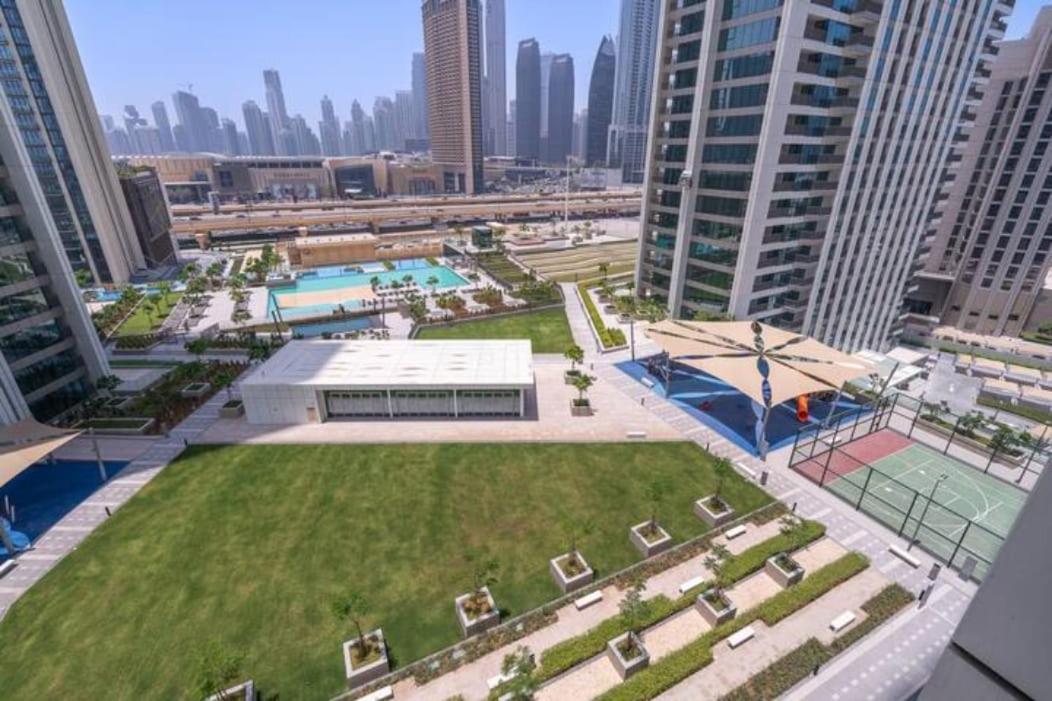 Daire Luxurious 4-bedrooms Near Burj Khalifa And Mall In Downtown!