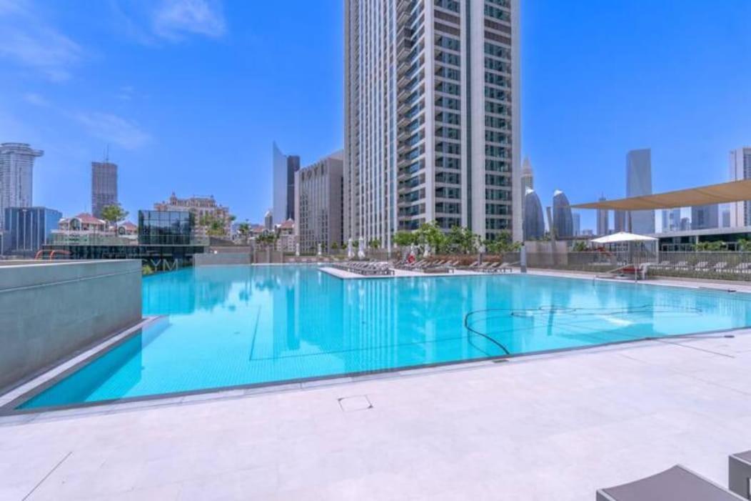 Daire Luxurious 4-bedrooms Near Burj Khalifa And Mall In Downtown! Dubai