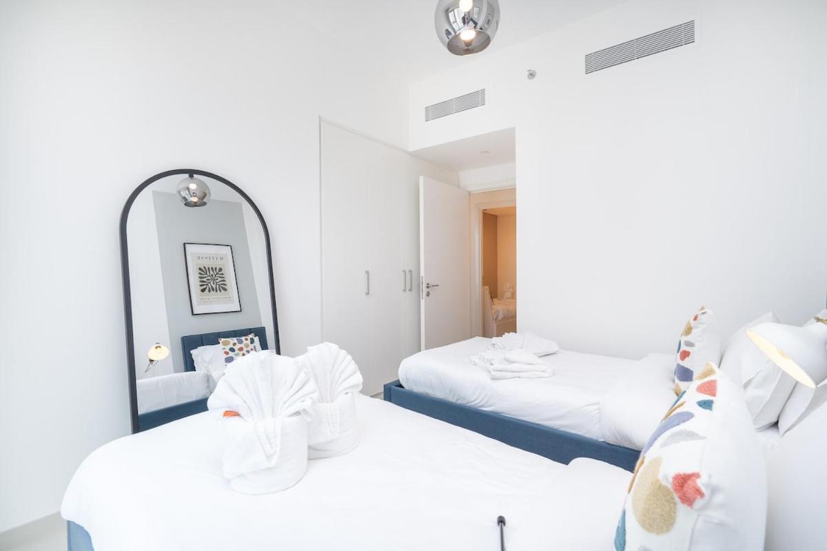 Luxurious 4-bedrooms Near Burj Khalifa And Mall In Downtown!