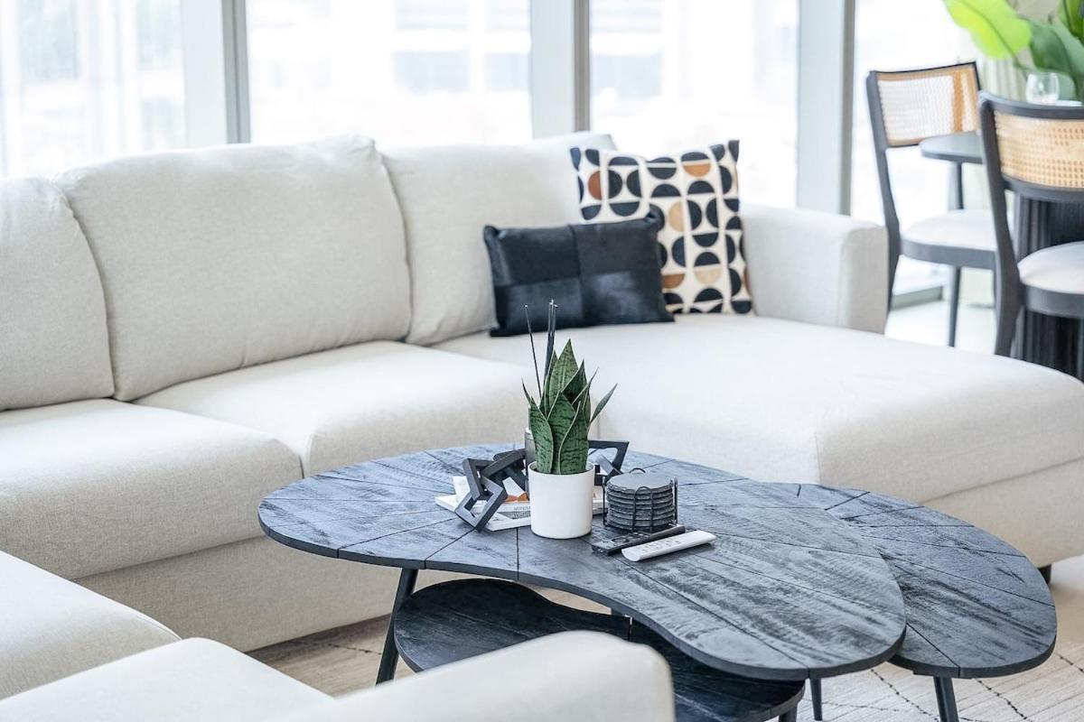 Luxurious 4-bedrooms Near Burj Khalifa And Mall In Downtown! Daire