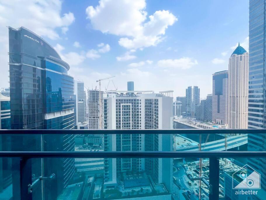 Amazing With Balcony Damac Merano Apartamento Dubai