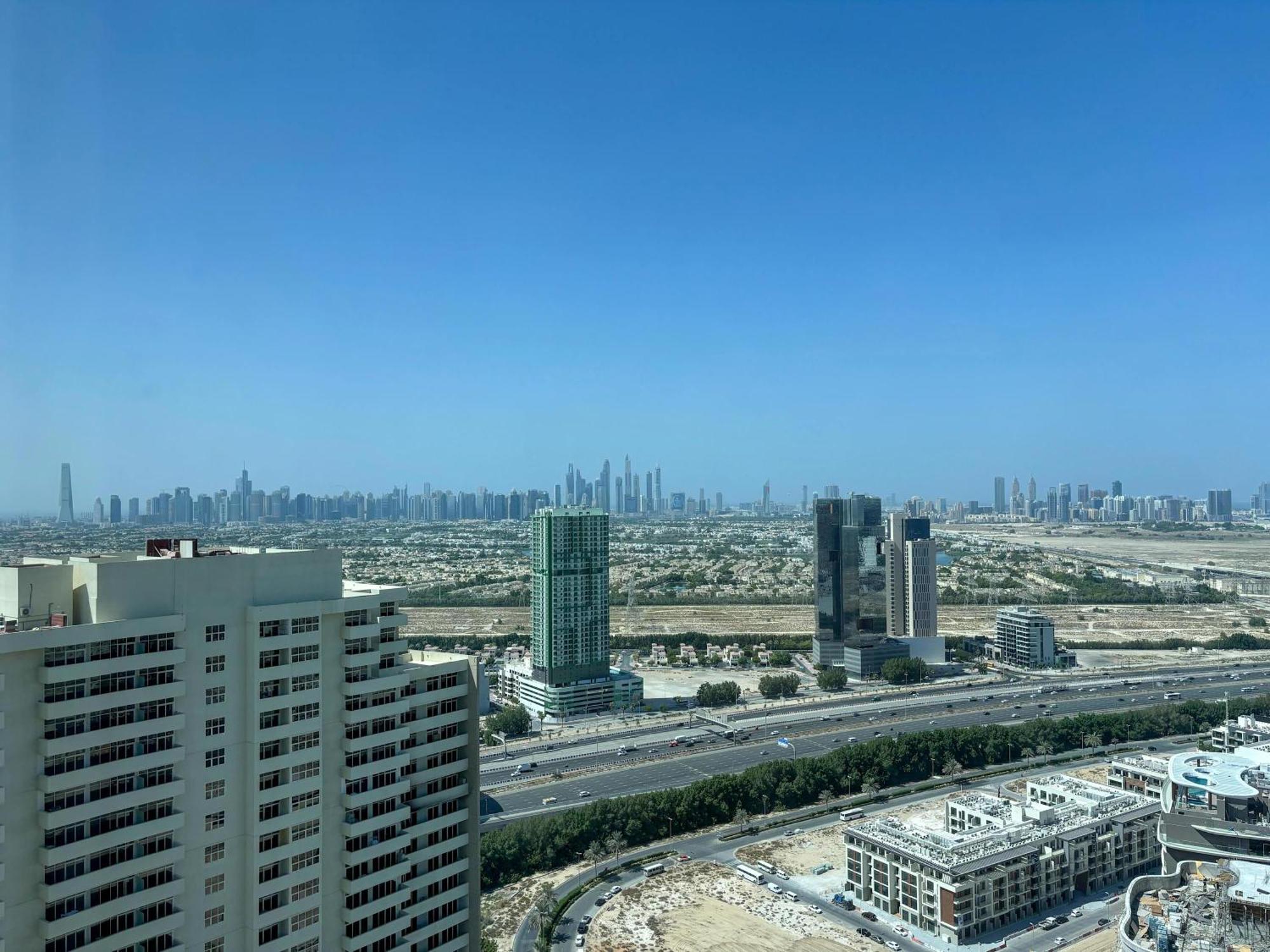 Frank Porter - Damac Ghalia Tower -