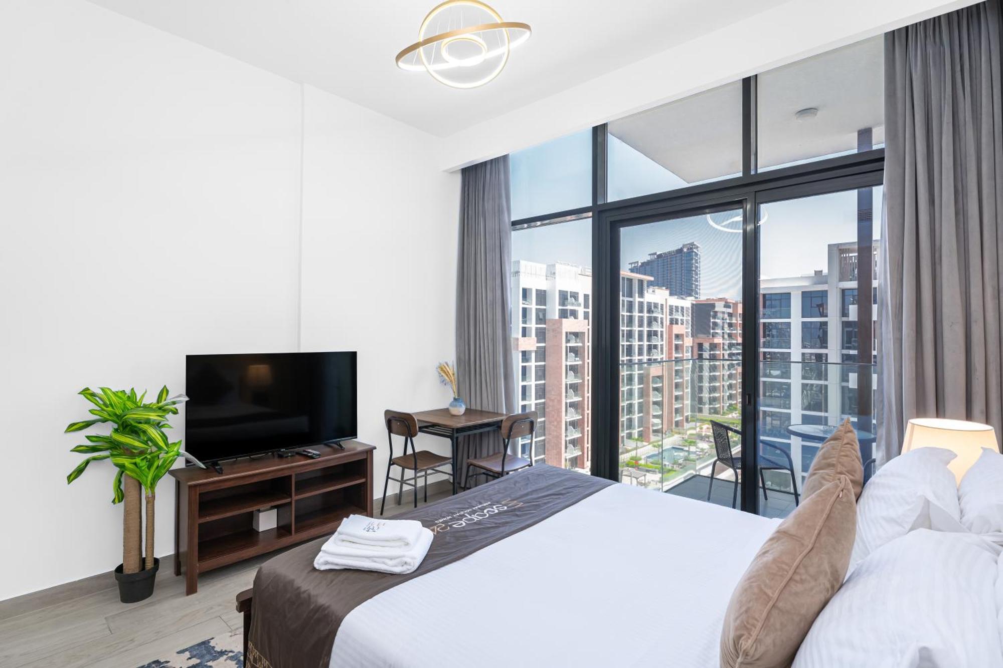 Escape24 Stylish Azizi Riviera 8 Meydan One Apartment *