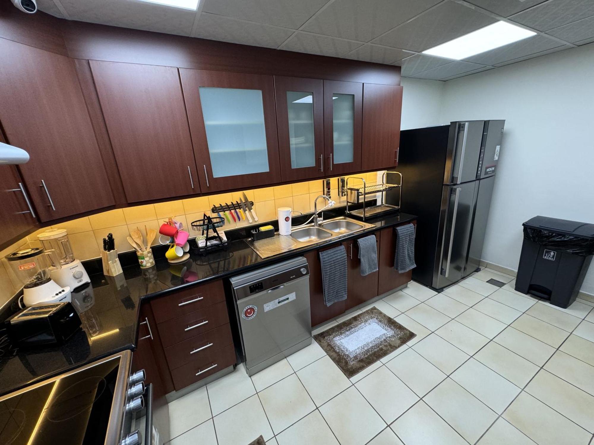 Hostel Happy Dom - Jbr -