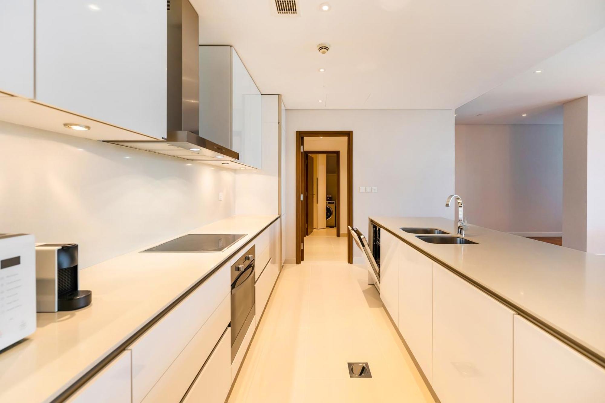 Fam Living - Walk - Urban Staycations Daire *