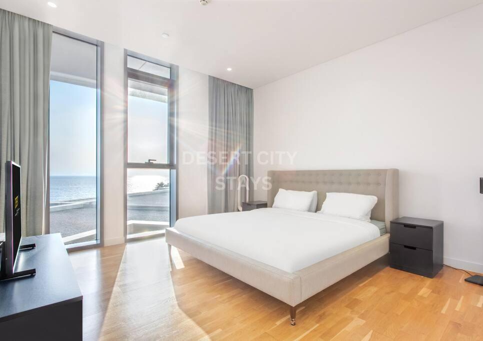 Luxurious 2 Bed In Bluewaters, Hosted By Desert * Dubai