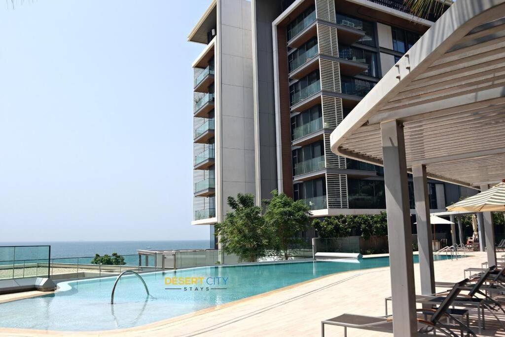 Luxurious 2 Bed In Bluewaters, Hosted By Desert Apartment *