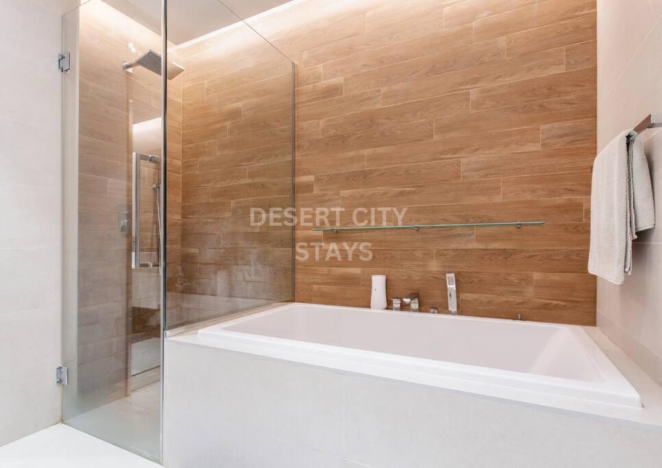 Apartment Luxurious 2 Bed In Bluewaters, Hosted By Desert Dubai