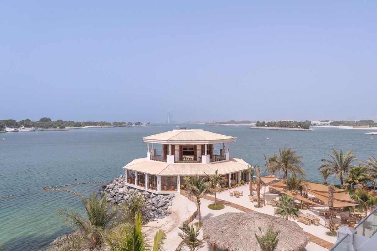 Sleeps 4 With The Palm Beach View * Dubai