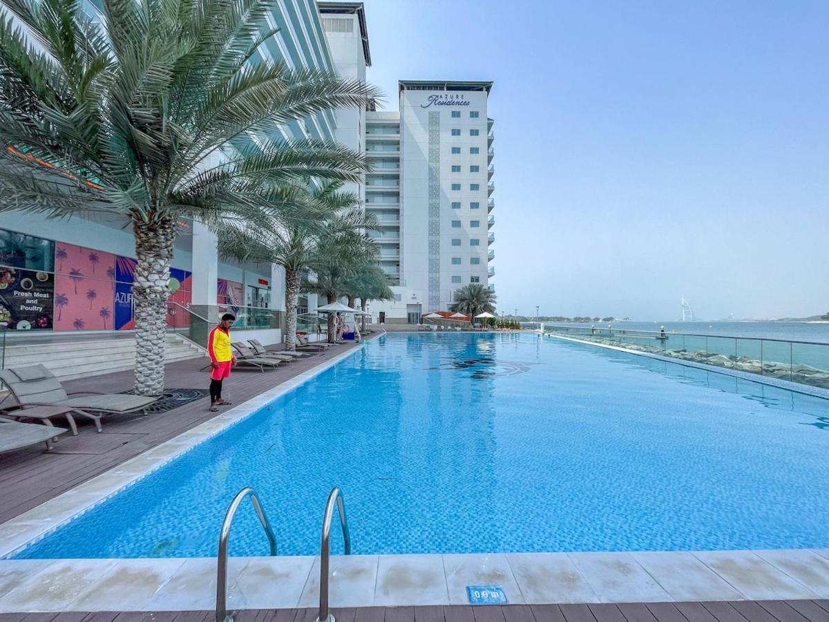 Daire Sleeps 4 With The Palm Beach View