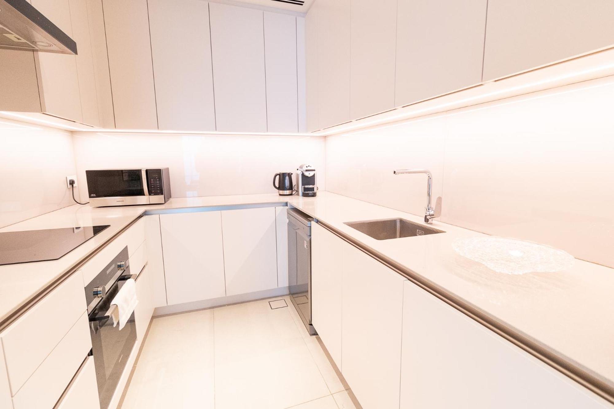 The Address Residences By Happy Season Apartment *