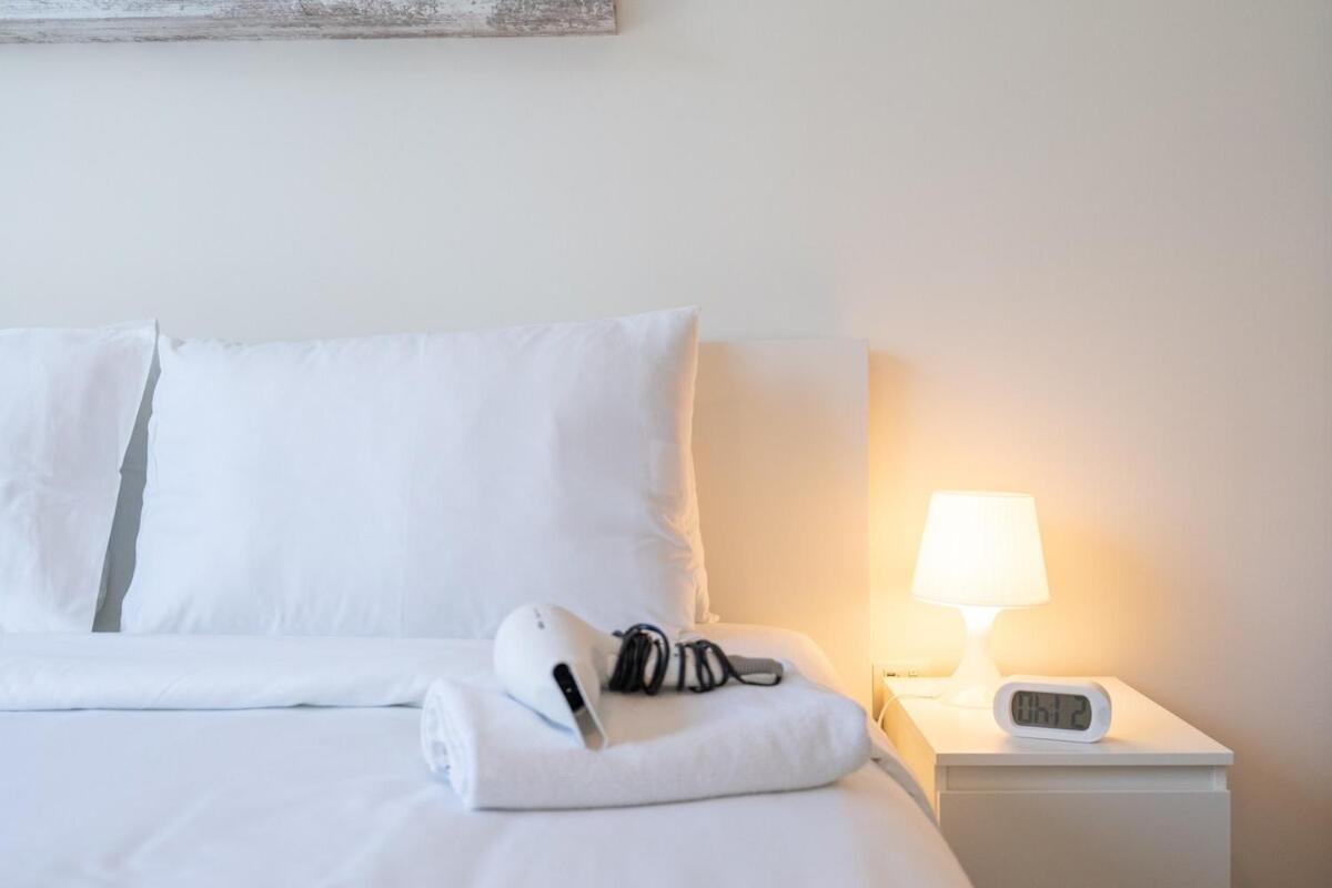 Apartment Simple Living 1bedroom In Hills Dubai