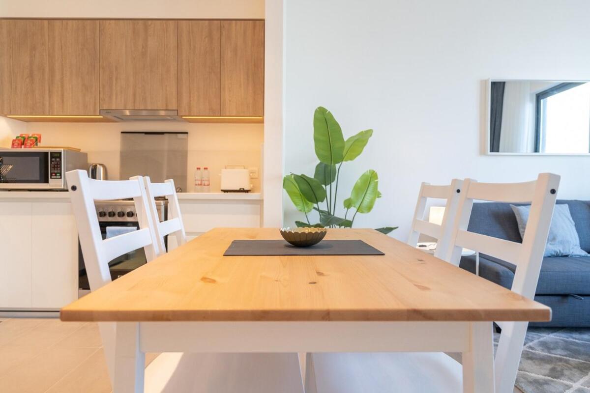 Apartment Simple Living 1bedroom In Hills Dubai