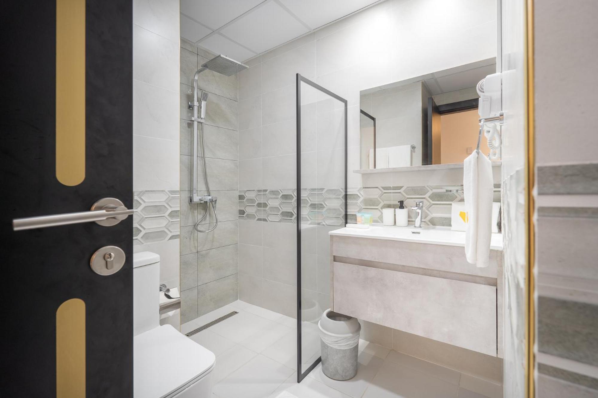 Vogue Elegance Olivz By Danube Apartment *