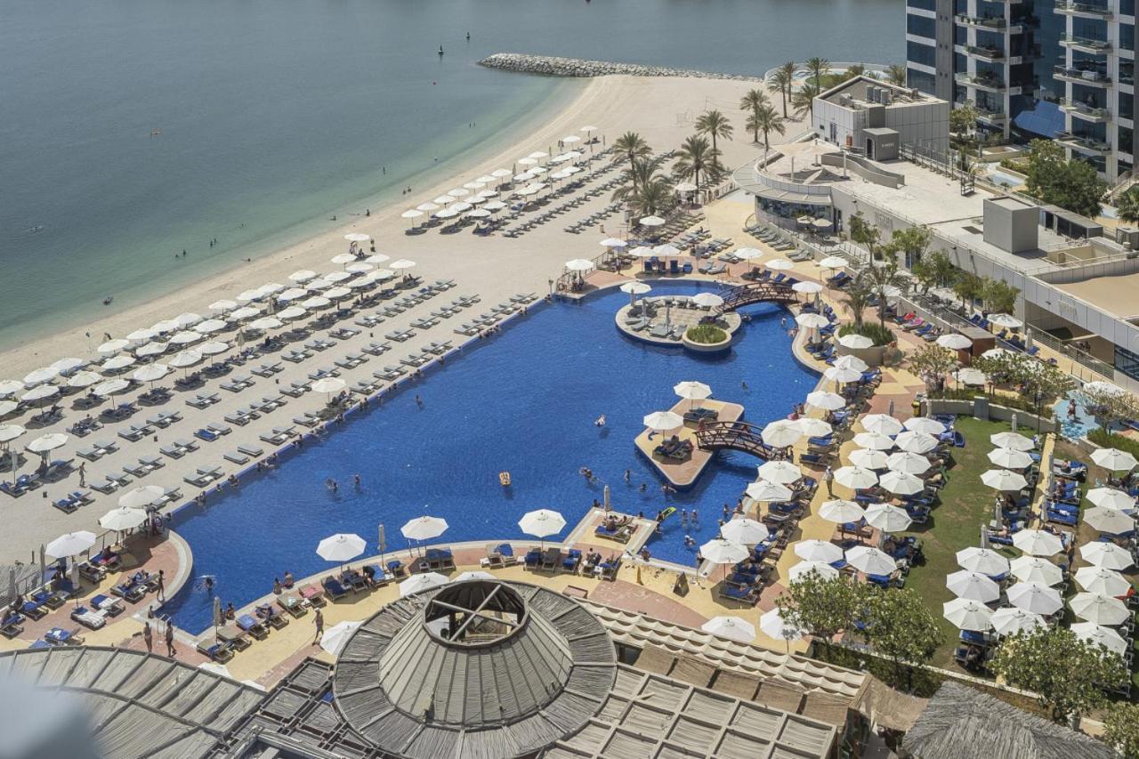 Apartment Oceana Baltic Palm West Views 3 Bd Sleeps 7 Dubai