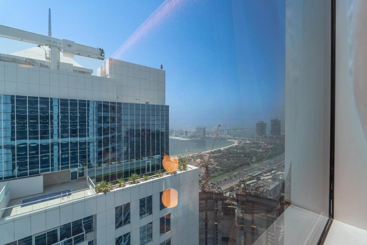 Spacious 3-bedroom With Comfortable Living Area In Marina Daire