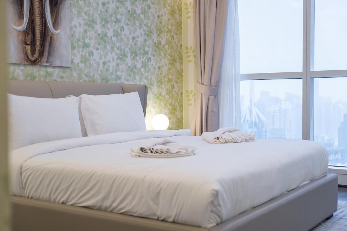 Spacious 3-bedroom With Comfortable Living Area In Marina Daire Dubai