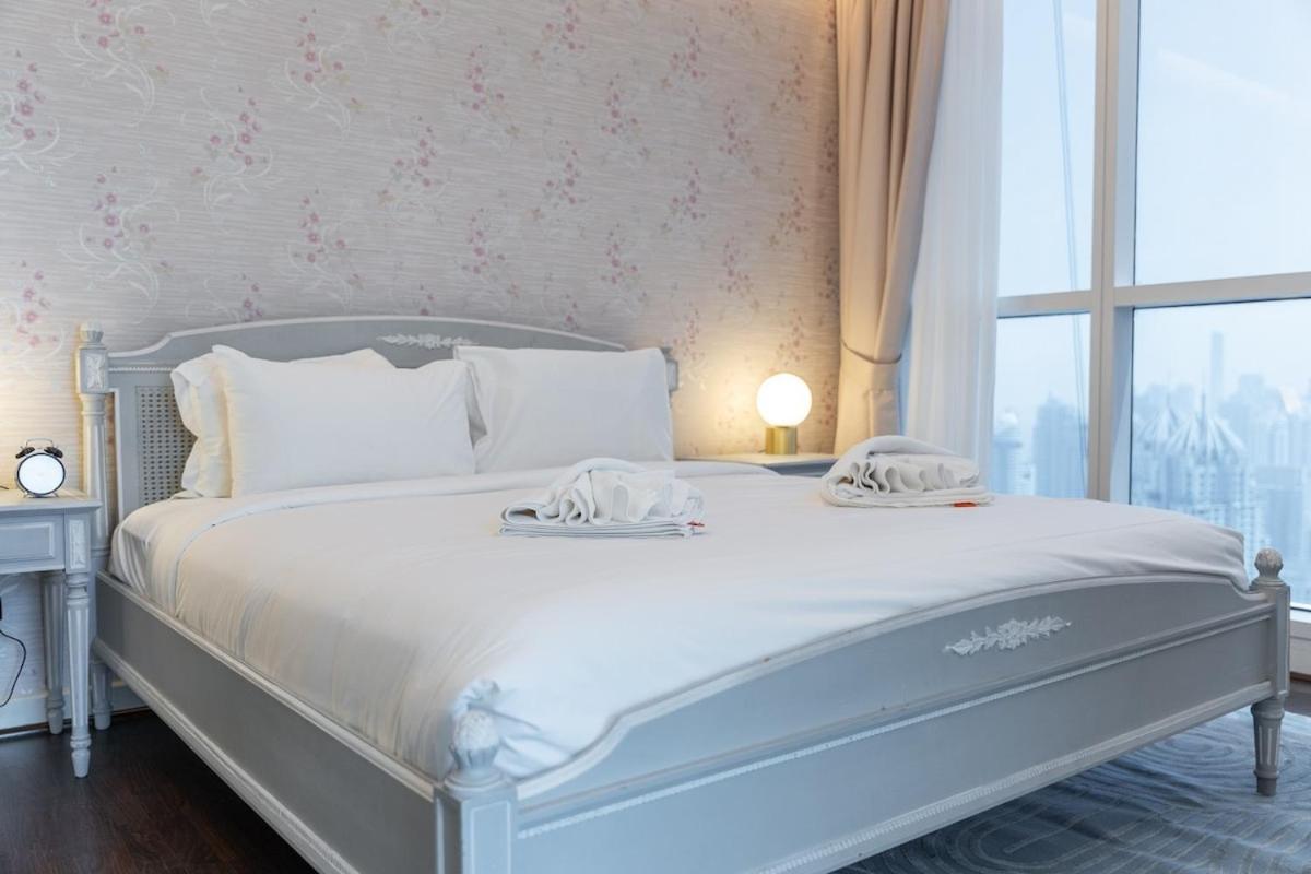 Spacious 3-bedroom With Comfortable Living Area In Marina Daire