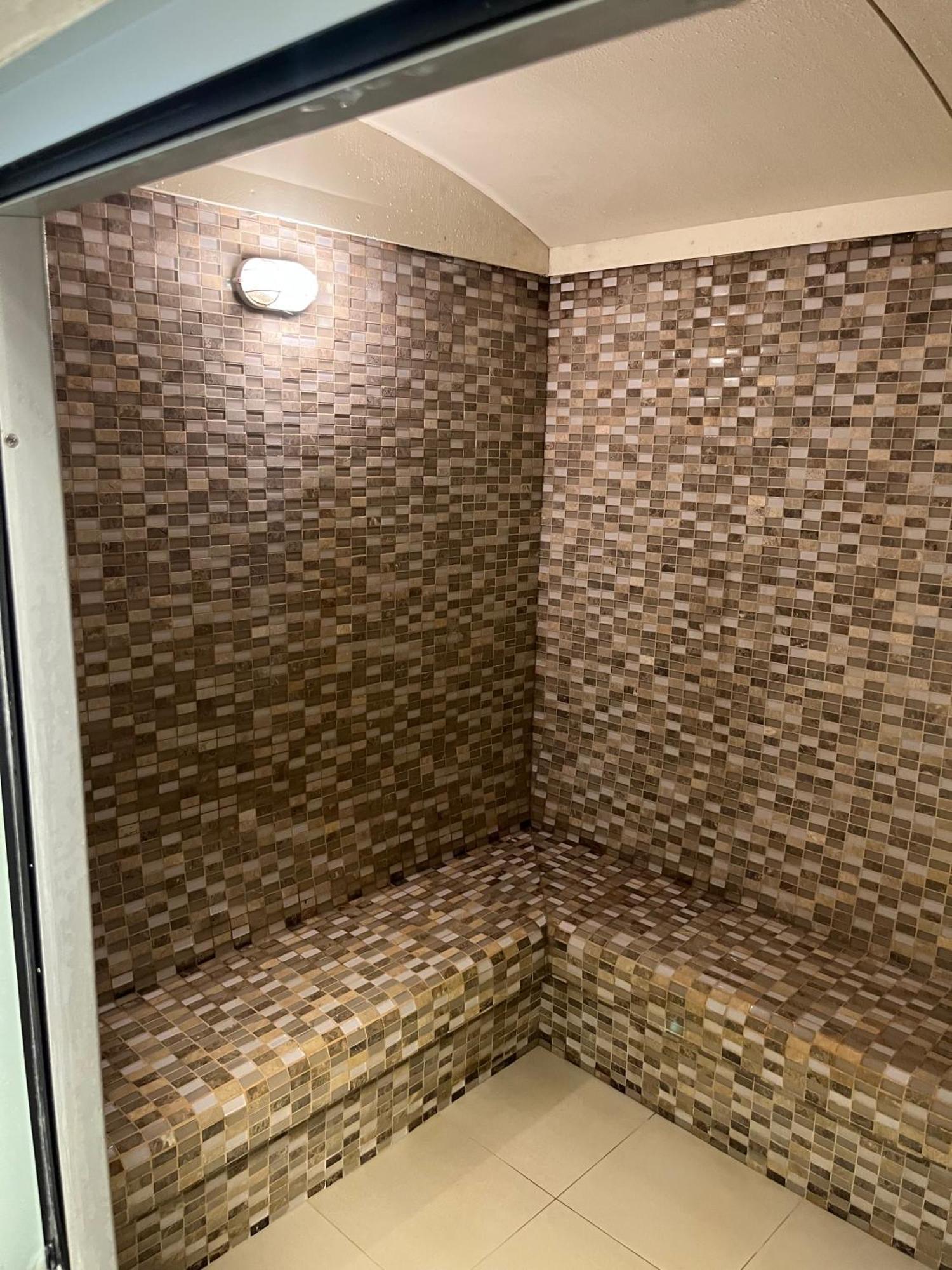 Luxury 1 Bedroom Burj Khalifa Downtown Apartment Dubai