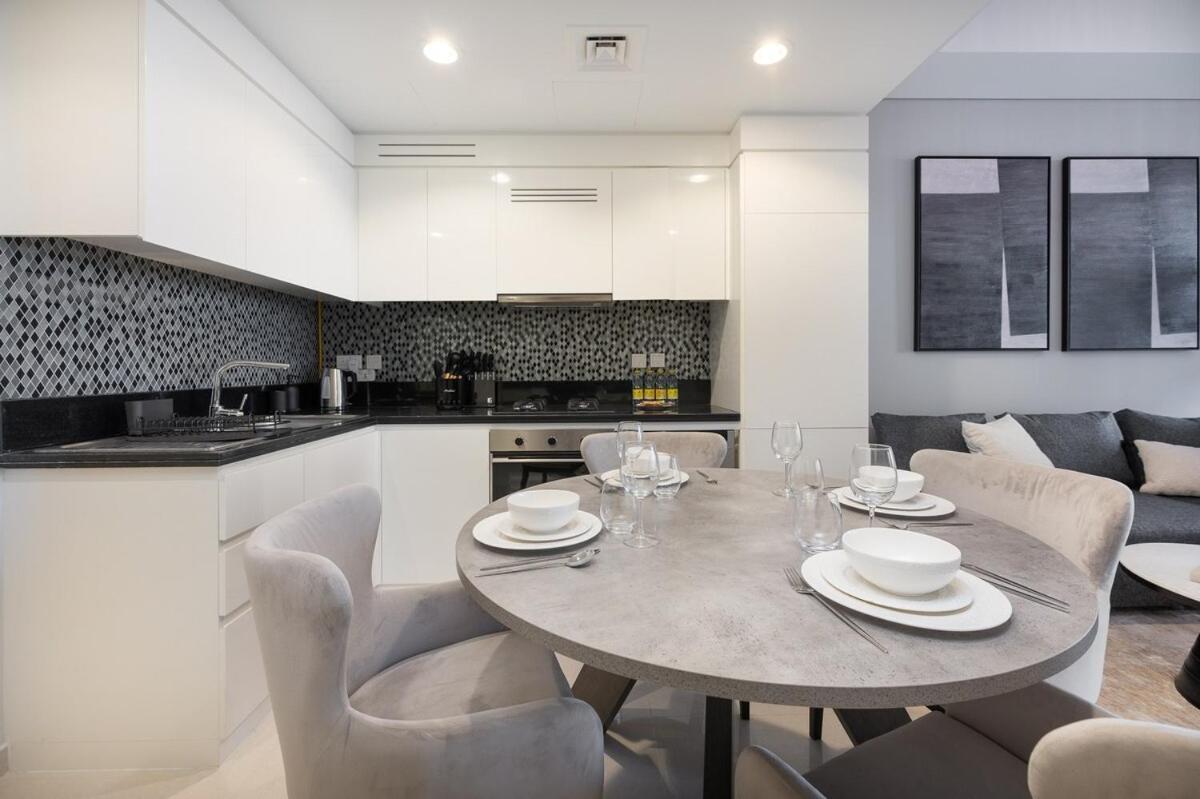 Elegant 2 Bedroom With Great Views In Business Bay *
