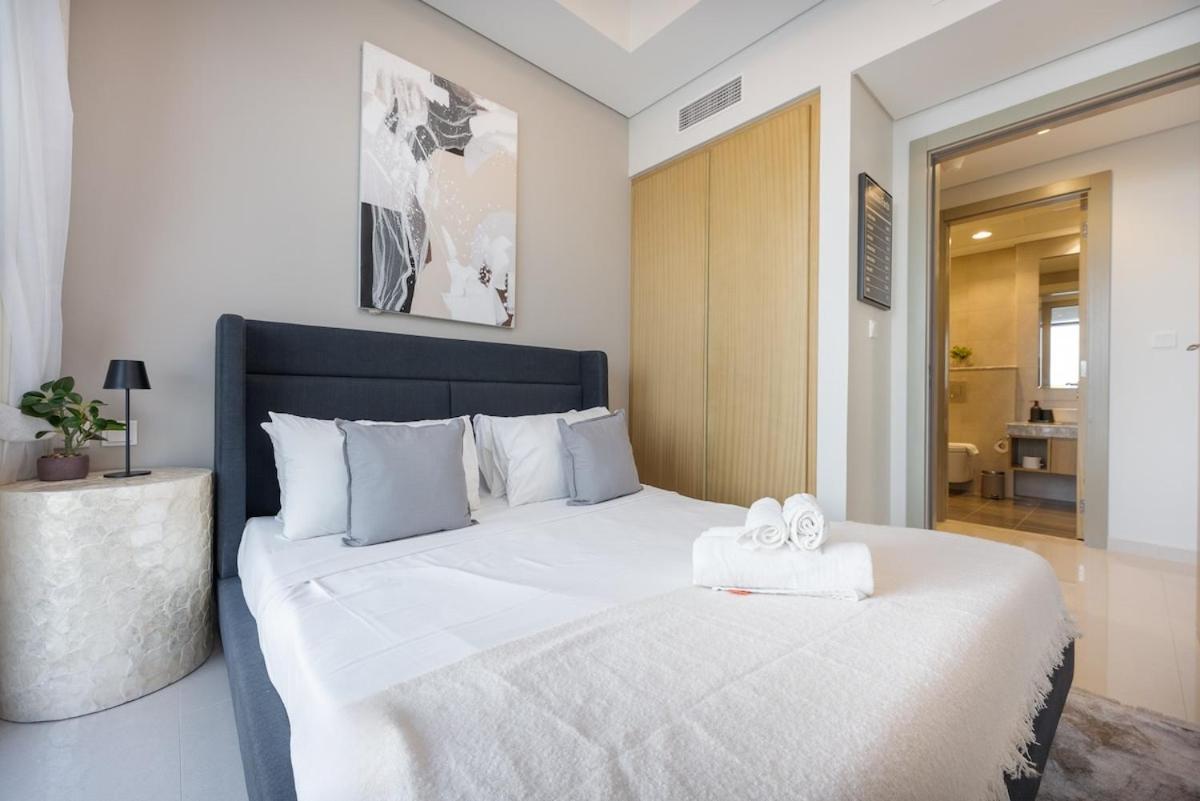 Elegant 2 Bedroom With Great Views In Business Bay Dubai