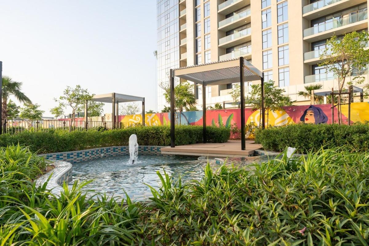 Elegant 2 Bedroom With Great Views In Business Bay Apartment