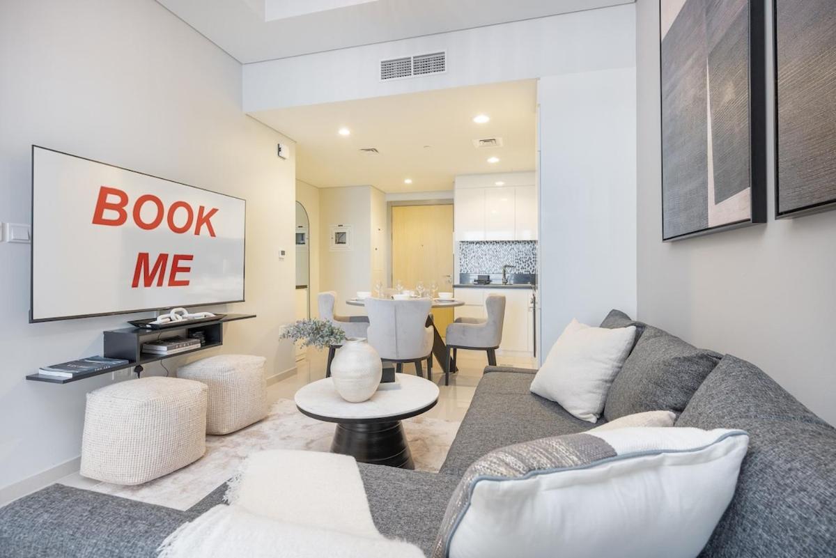 Apartment Elegant 2 Bedroom With Great Views In Business Bay *