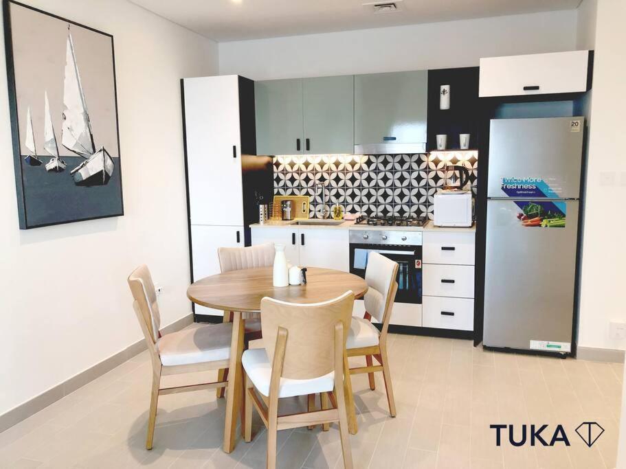 Stunning 2-bhk Golfville At Hills Prime