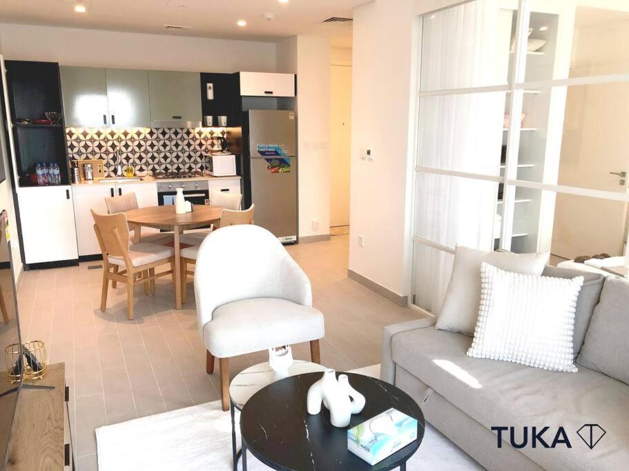 Stunning 2-bhk Golfville At Hills Prime Holiday home