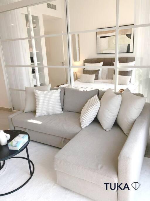 Stunning 2-bhk Golfville At Hills Prime Holiday home *