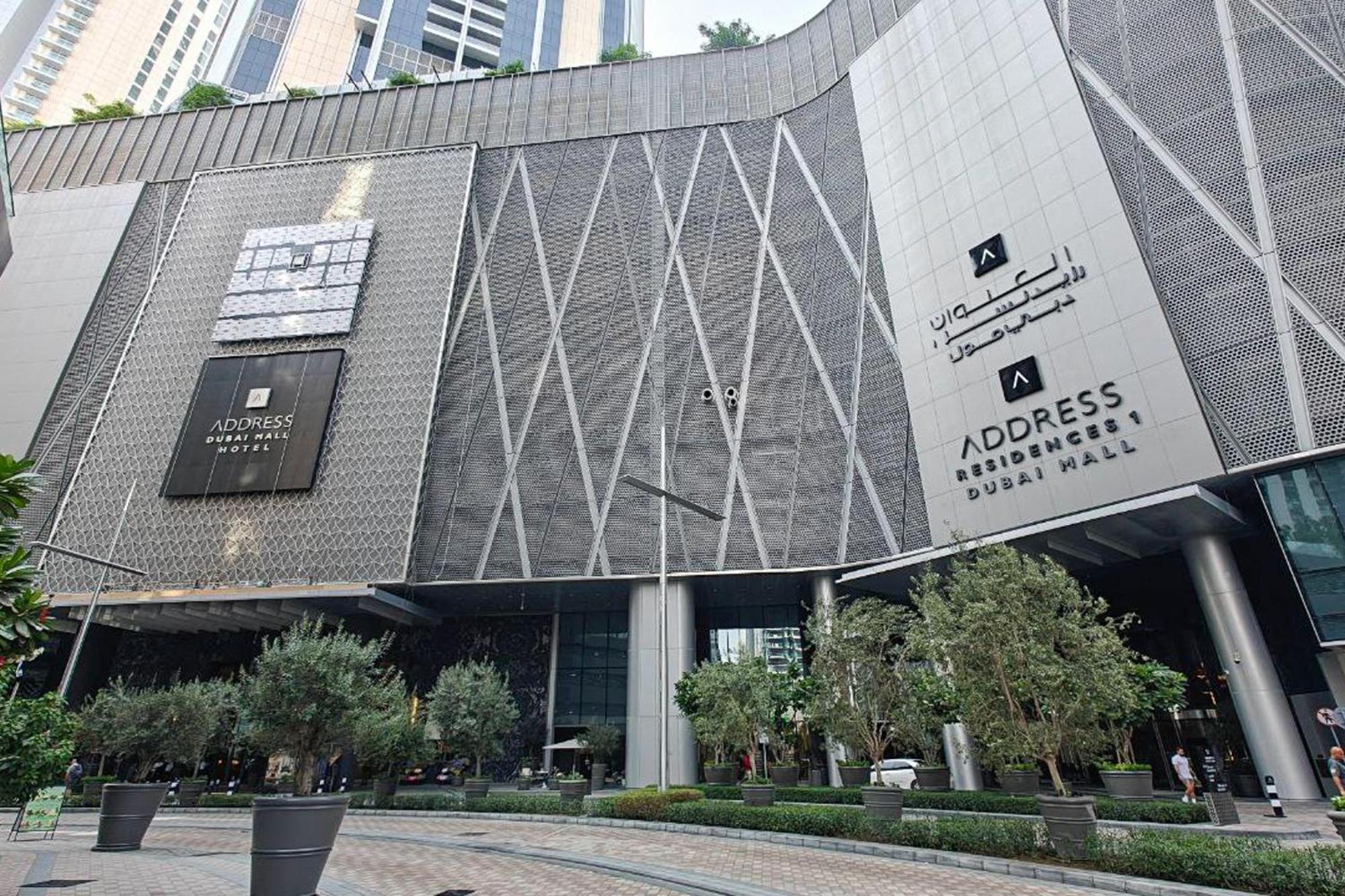 Apartment Dunya Tower Luxury And 2 Min Walk To Mall And Burj Khalifa In Heart Of Downtown *
