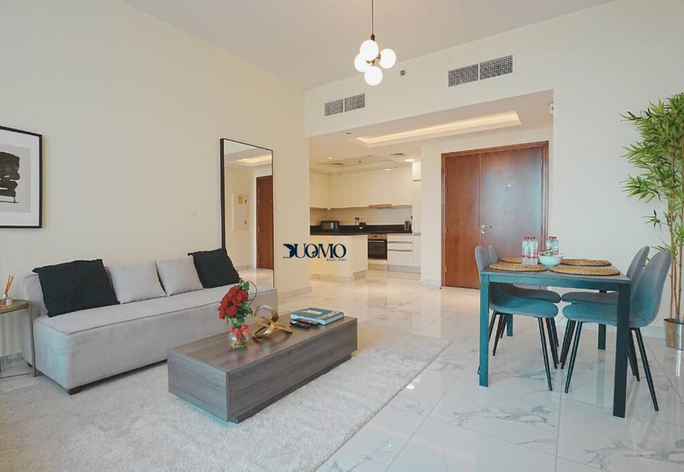Myduomo- 2br Near Downtown, With & Pool Views-1109 *