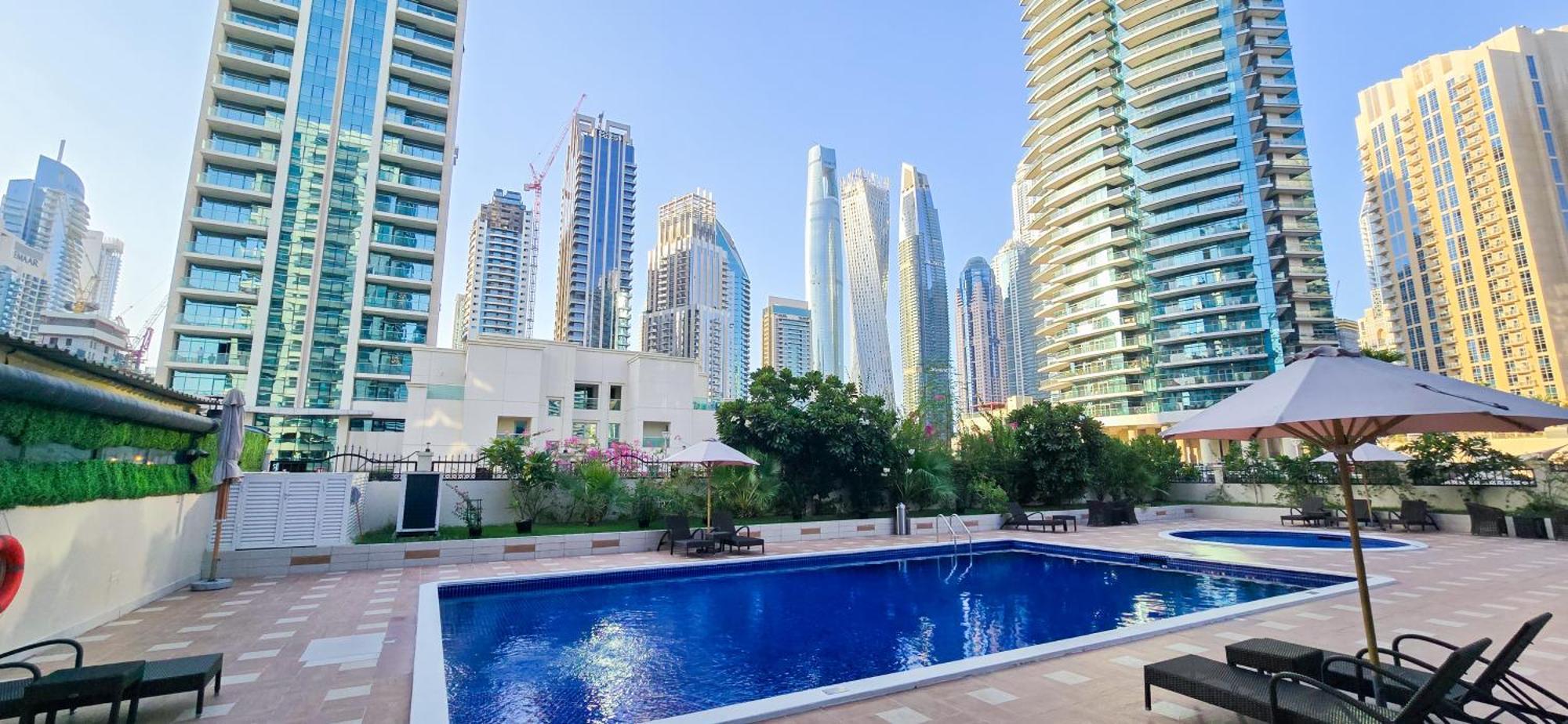 Spacious 2 Bed At Marina High Floor Dubai