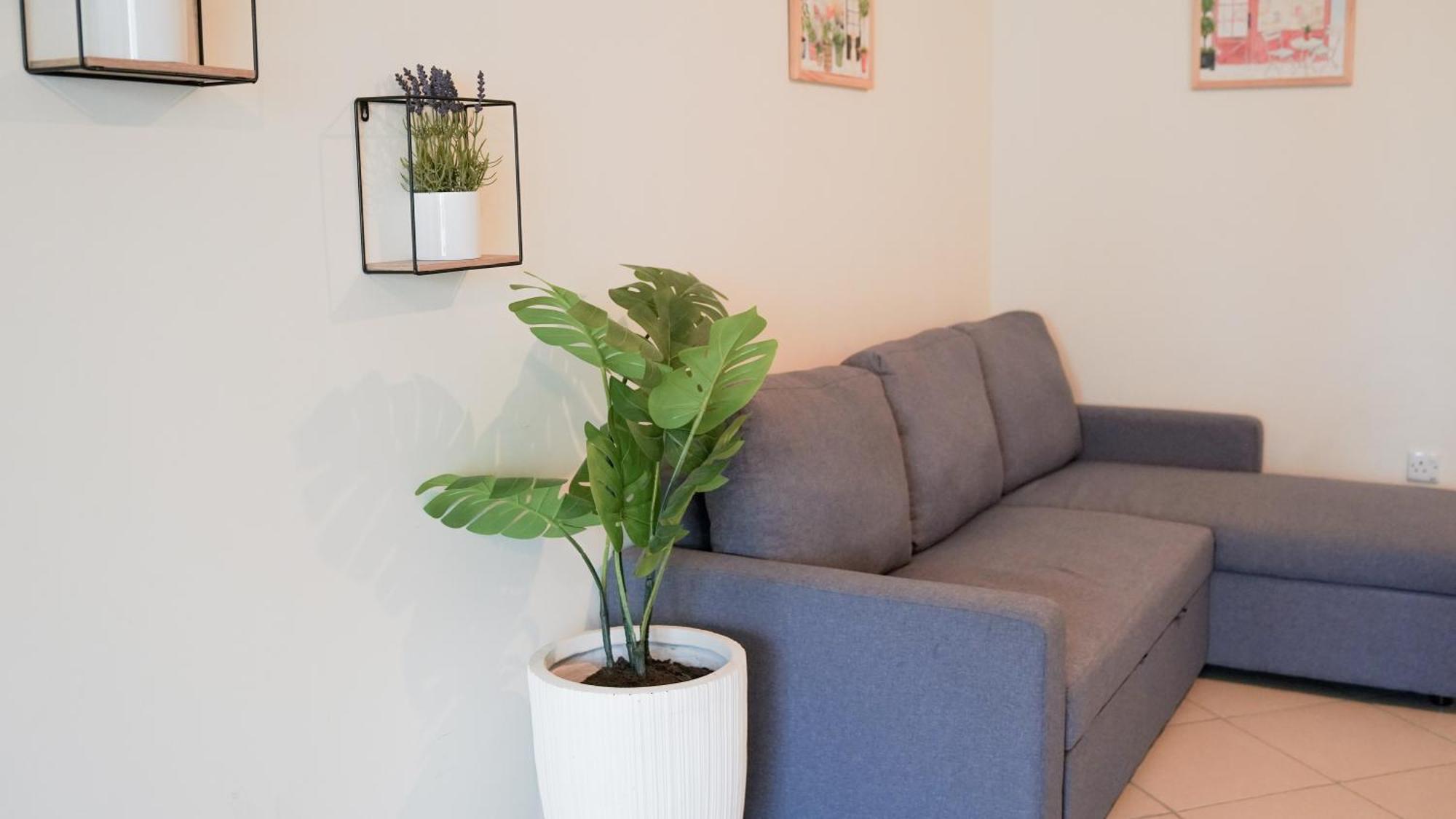 Spacious 2 Bed At Marina High Floor *