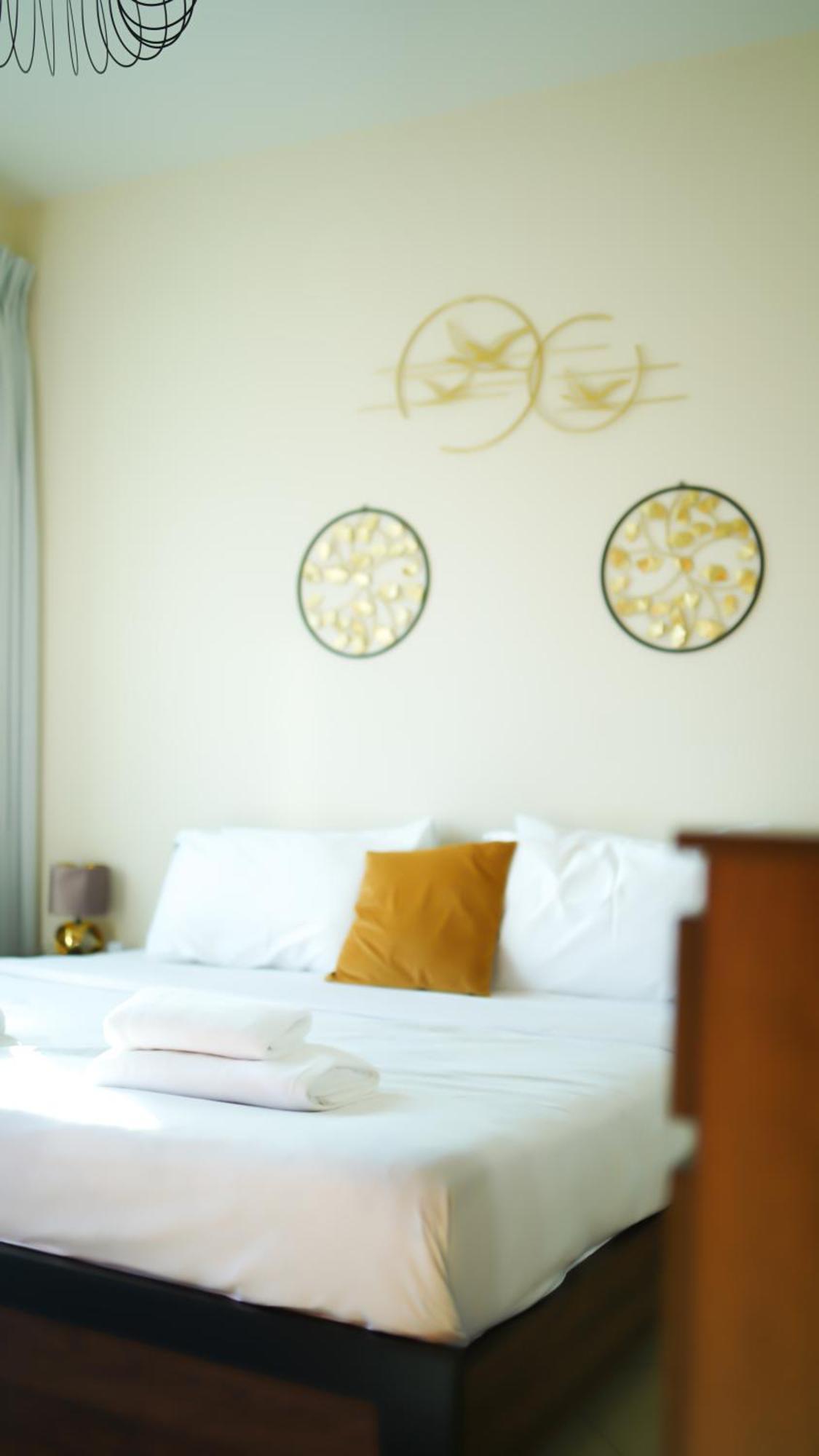 Spacious 2 Bed At Marina High Floor *