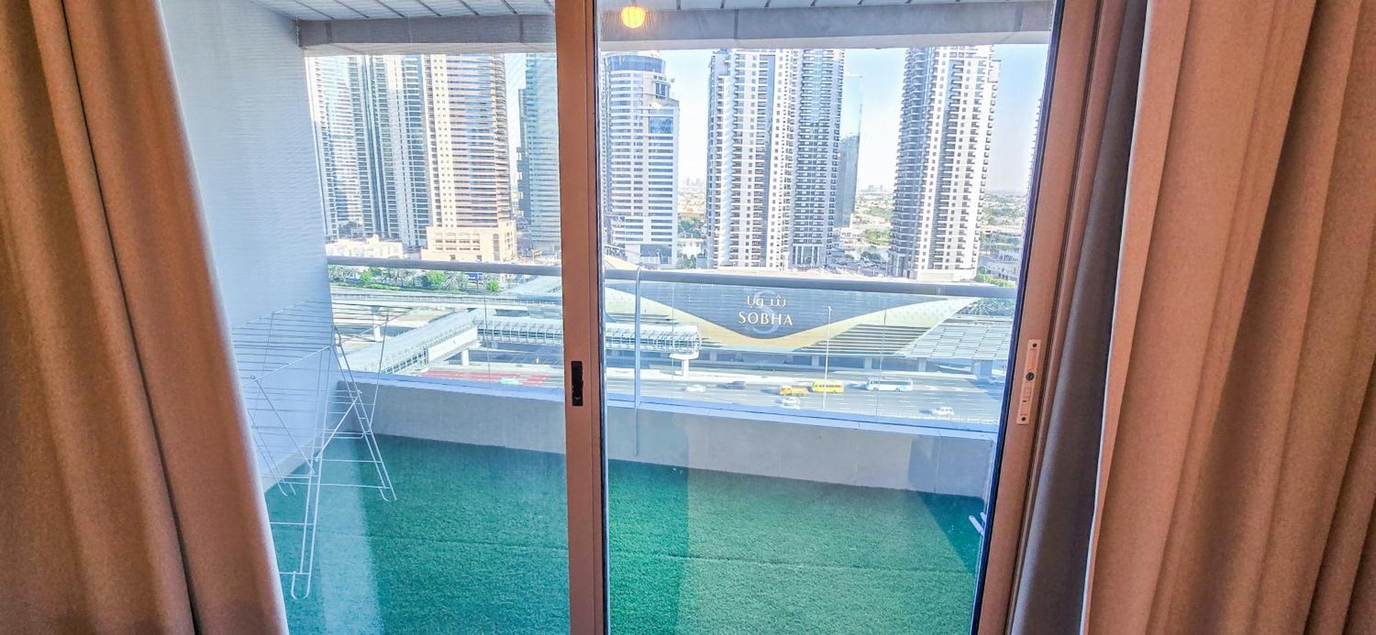 Spacious 2 Bed At Marina High Floor *
