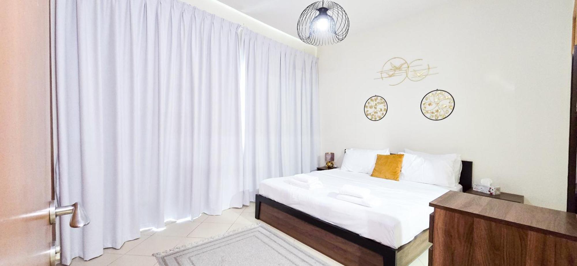 Spacious 2 Bed At Marina High Floor Dubai