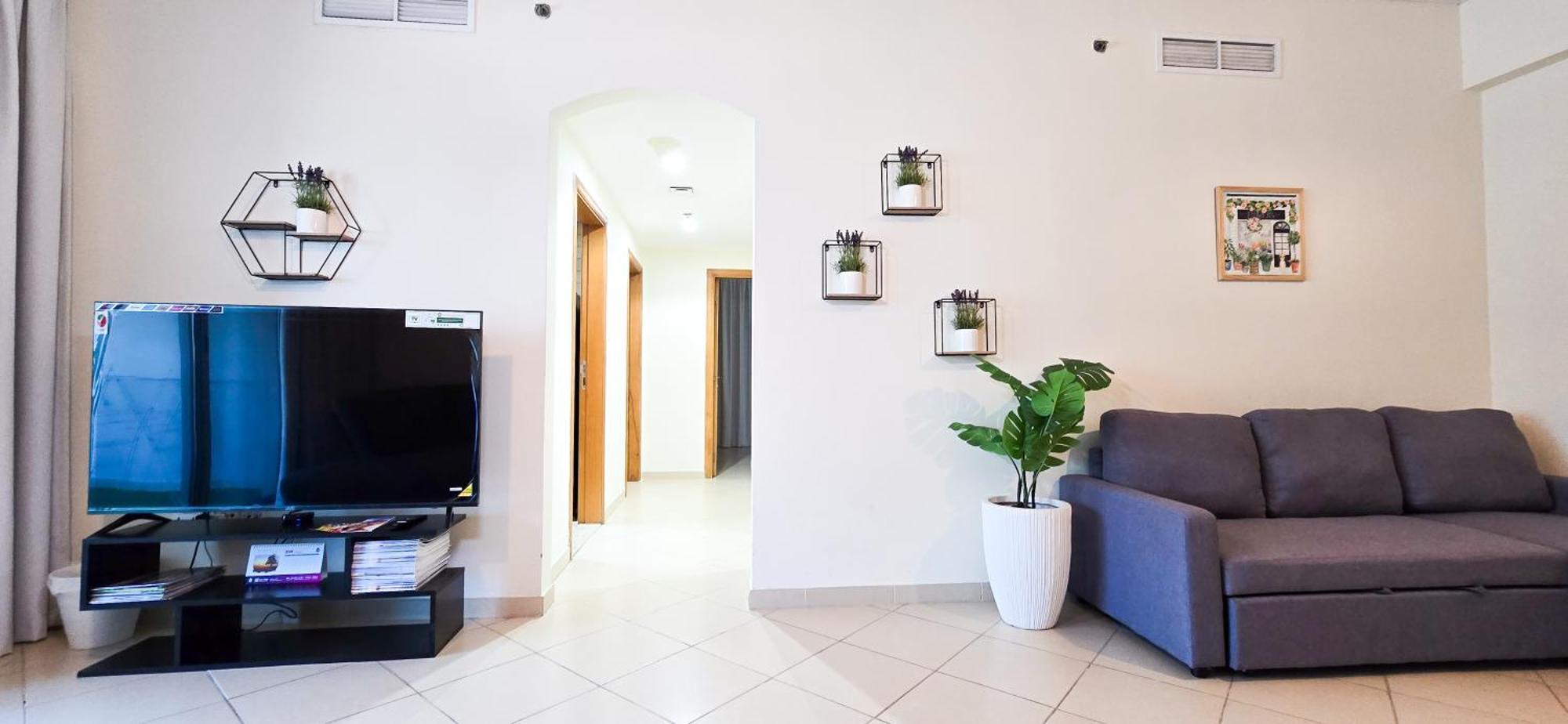 Spacious 2 Bed At Marina High Floor *