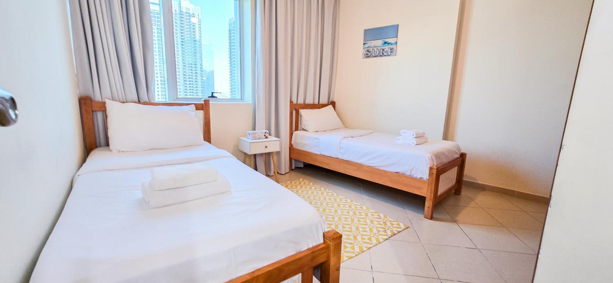 Spacious 2 Bed At Marina High Floor *