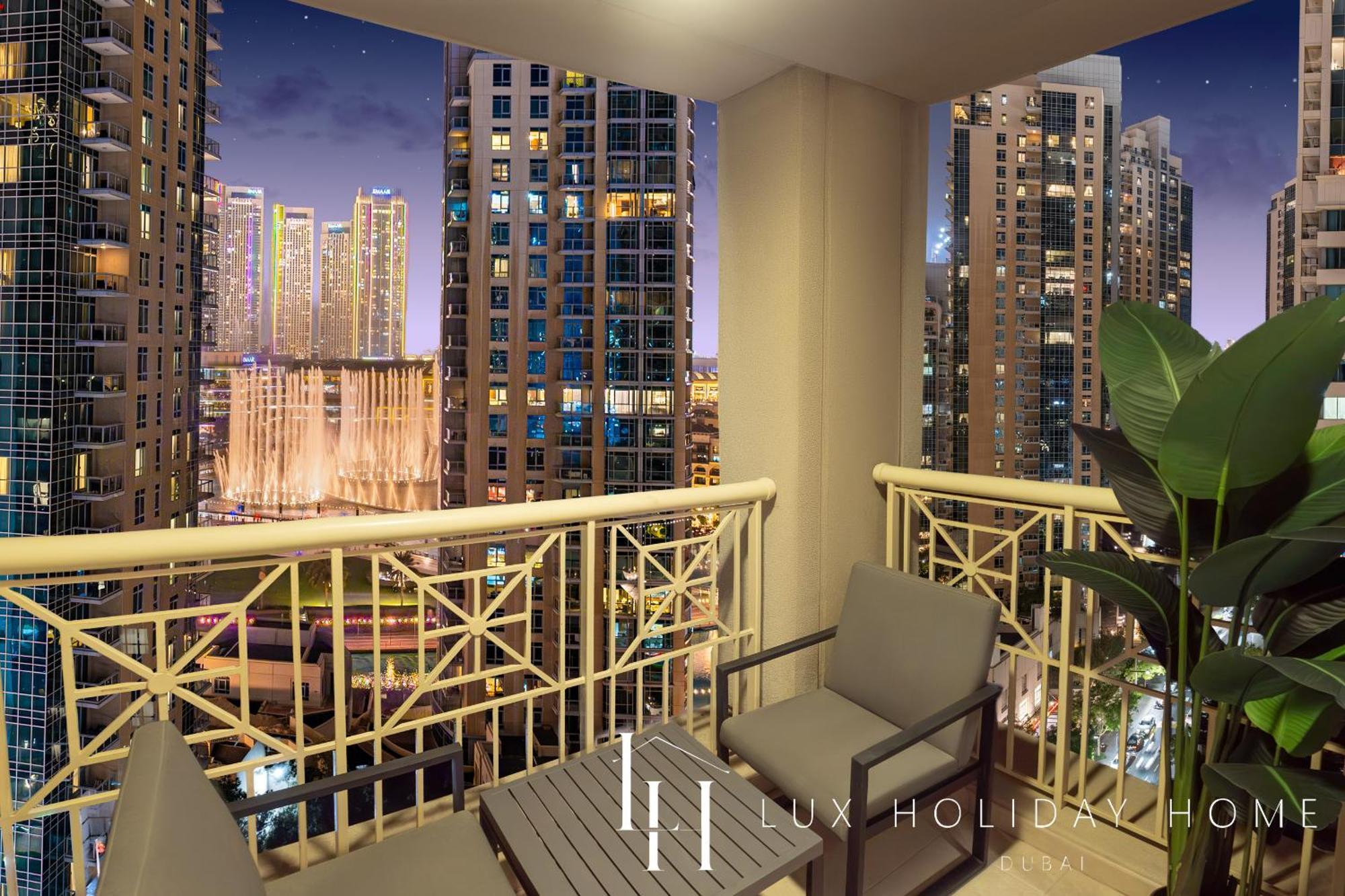 Lux The Fountain View Apartment *