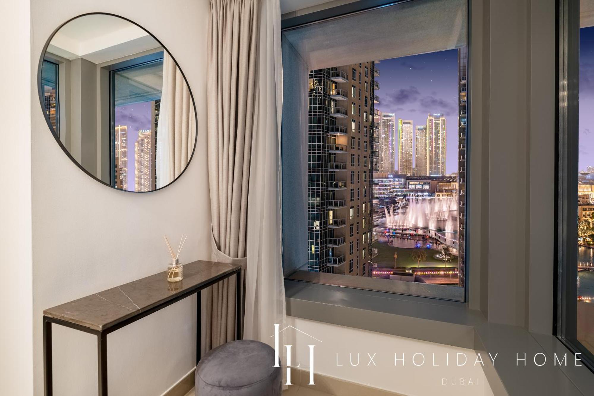 Lux The Fountain View Apartment Dubai