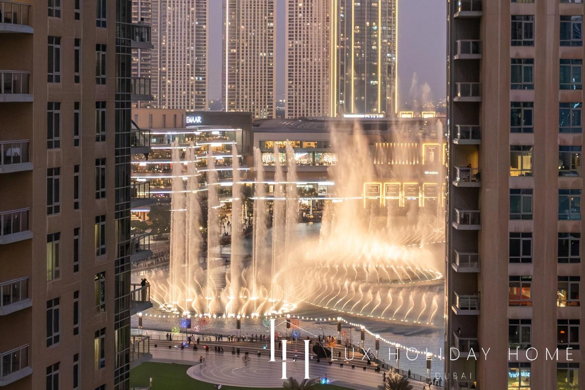 Lux The Fountain View Apartment *