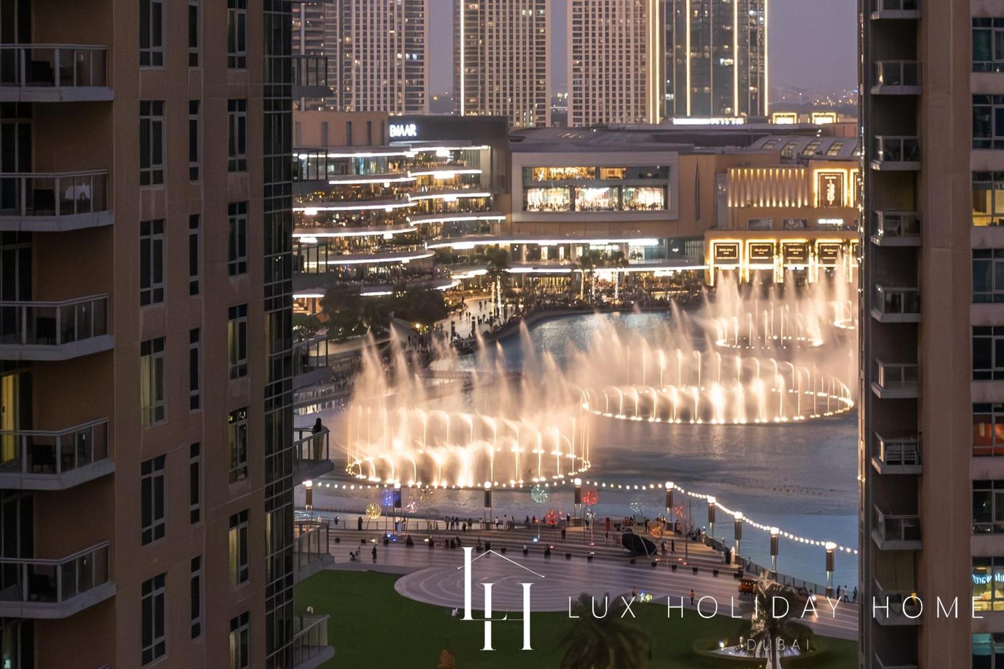 Lux The Fountain View *