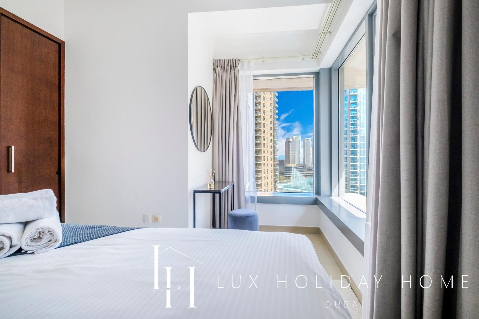 Lux The Fountain View Apartment Dubai
