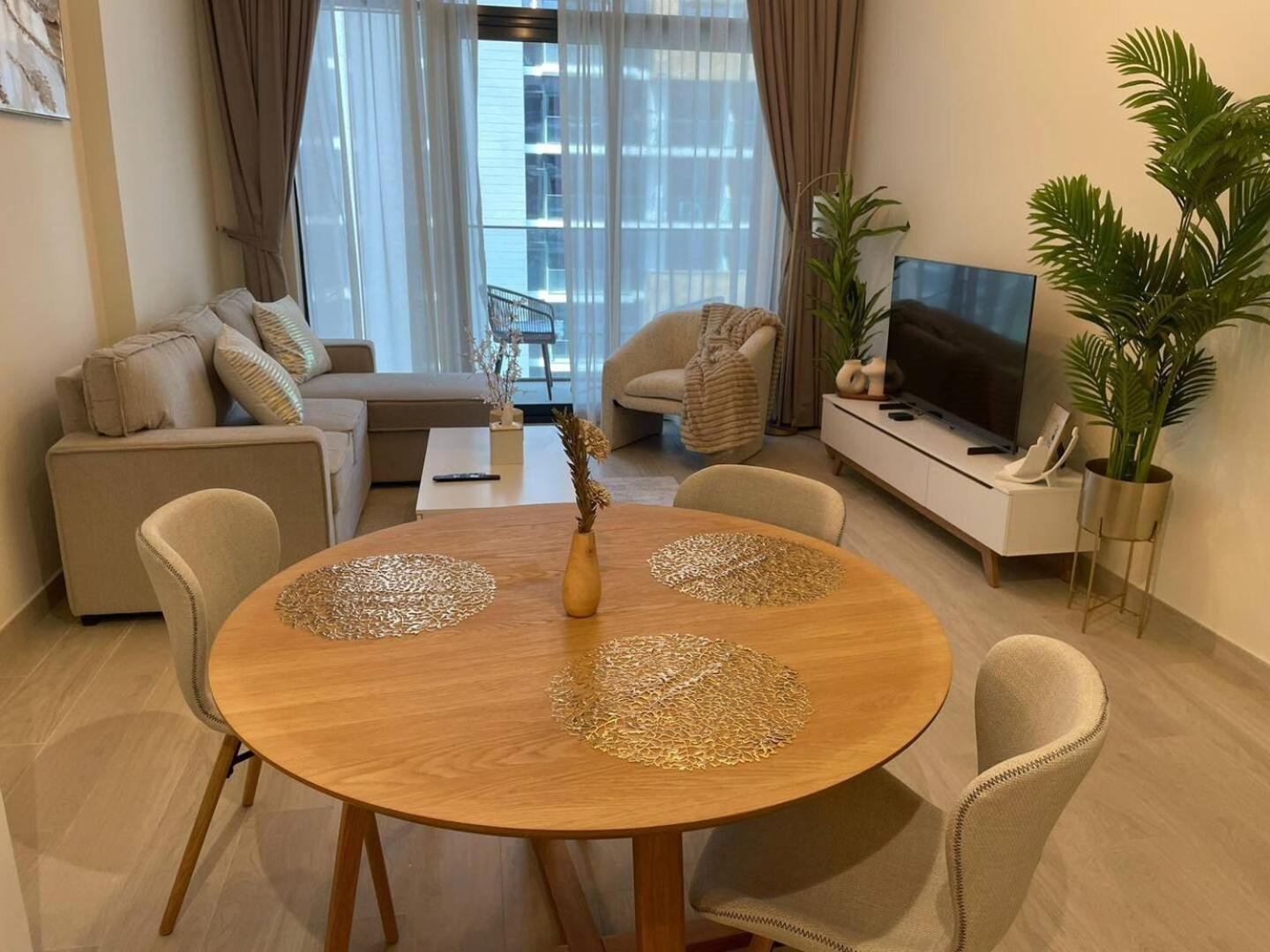 Pleasant New One Bedroom Azizi Riviera Apartment