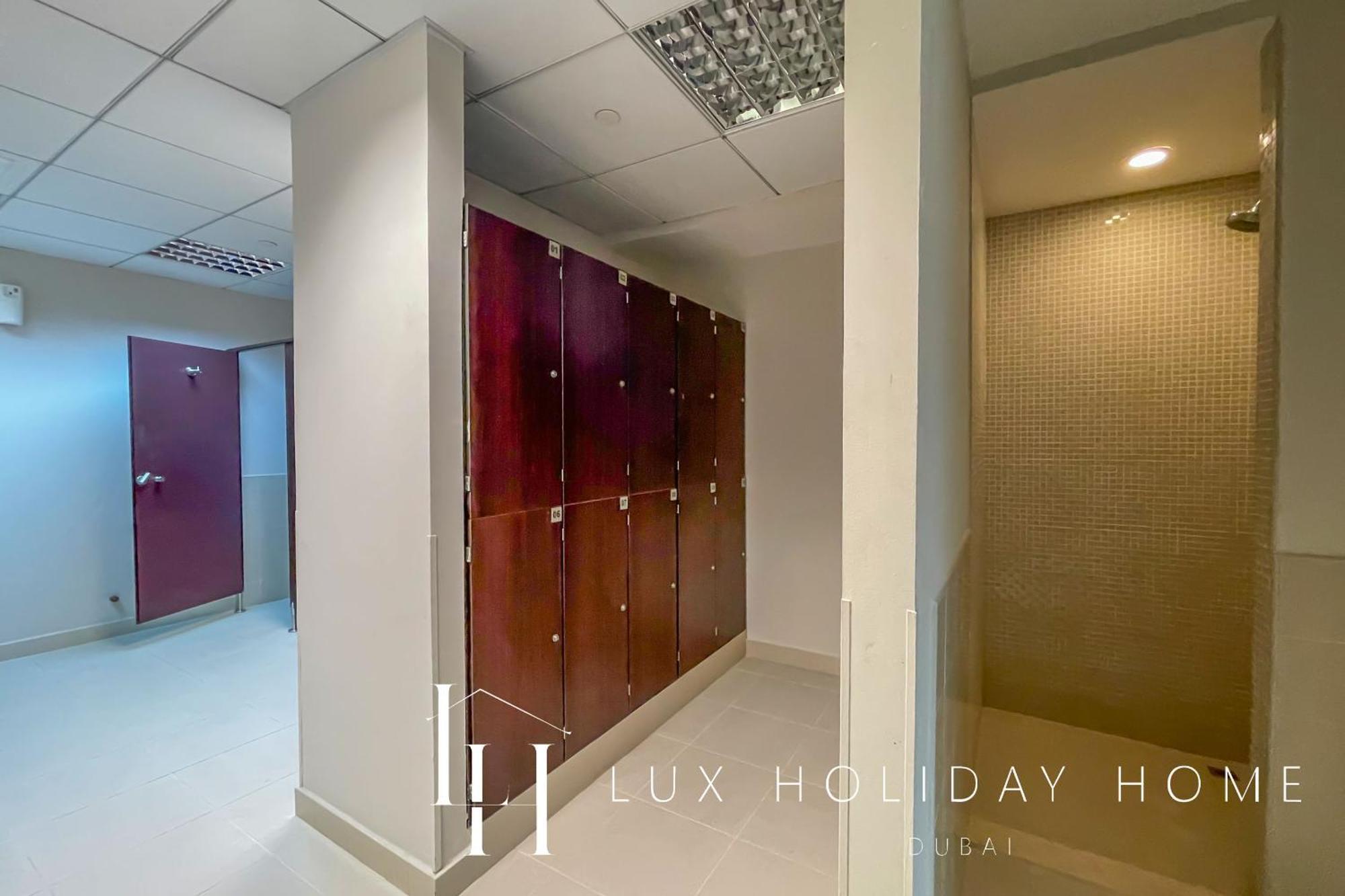 Lux The Fountain View *