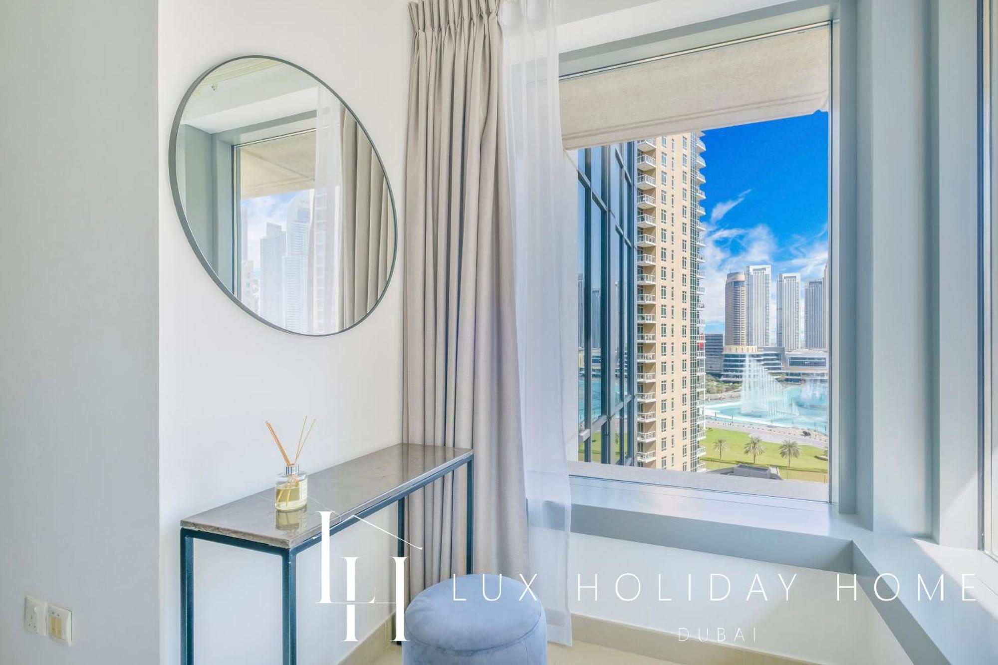 Lux The Fountain View Apartment *